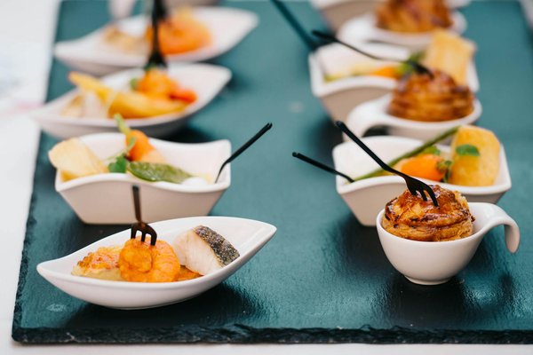 How does the size of your pots and pans affect cooking times and food quality?